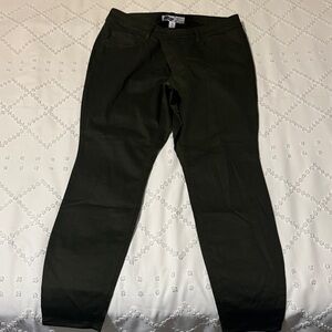 Women's Green Pants